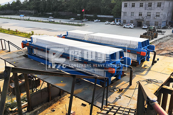 新型廂式壓濾機(jī)設(shè)備和普通壓濾機(jī)差距這么大，砂廠有b要了解一下