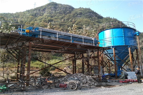 污泥壓濾機(jī)多少錢？影響壓濾機(jī)價(jià)格因素這幾點(diǎn)有決定性因素